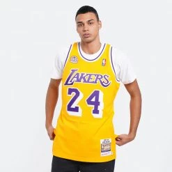 Mitchell & Ness Kobe Bryant Los Angeles Lakers 2007-08 Authentic Jersey GOLD