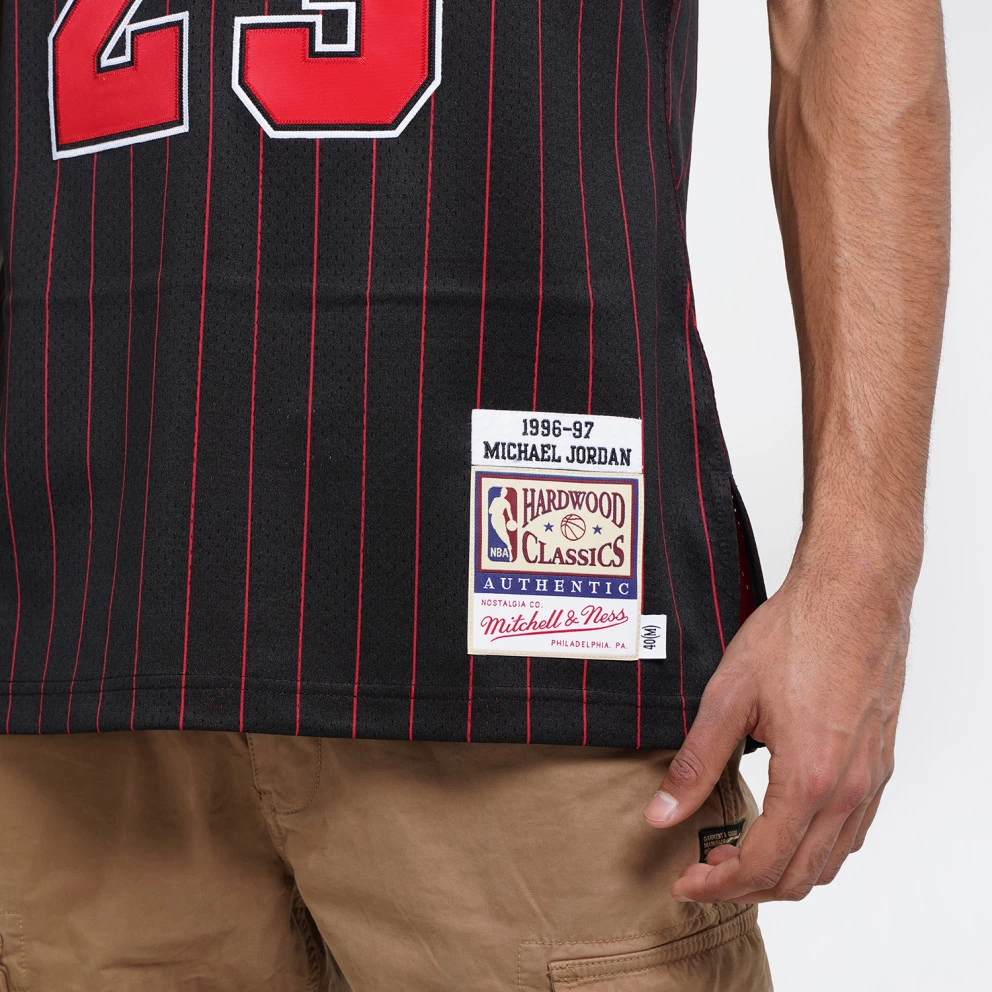 Mitchell & Ness Michael Jordan Chicago Bulls Authentic Alternate 1996-97 Ανδρικό Jersey BLACK STRIPES - Image 3