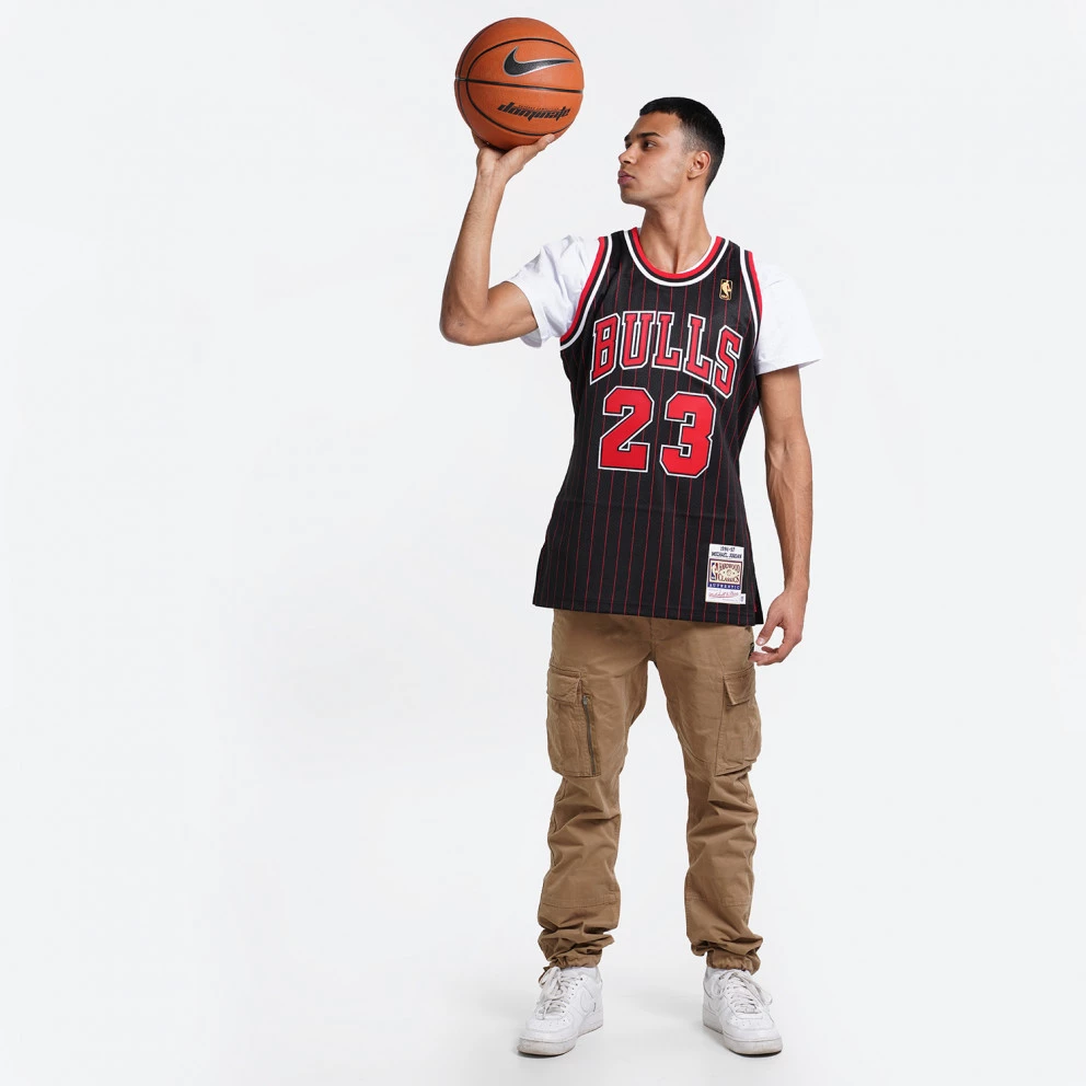 Mitchell & Ness Michael Jordan Chicago Bulls Authentic Alternate 1996-97 Ανδρικό Jersey BLACK STRIPES - Image 4