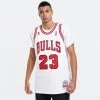Mitchell & Ness Authentic Chicago Bulls Michael Jordan 1995-96 Jersey WHITE