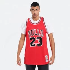 Mitchell & Ness Authentic Michael Jordan Chicago Bulls 1985-86 Jersey RED